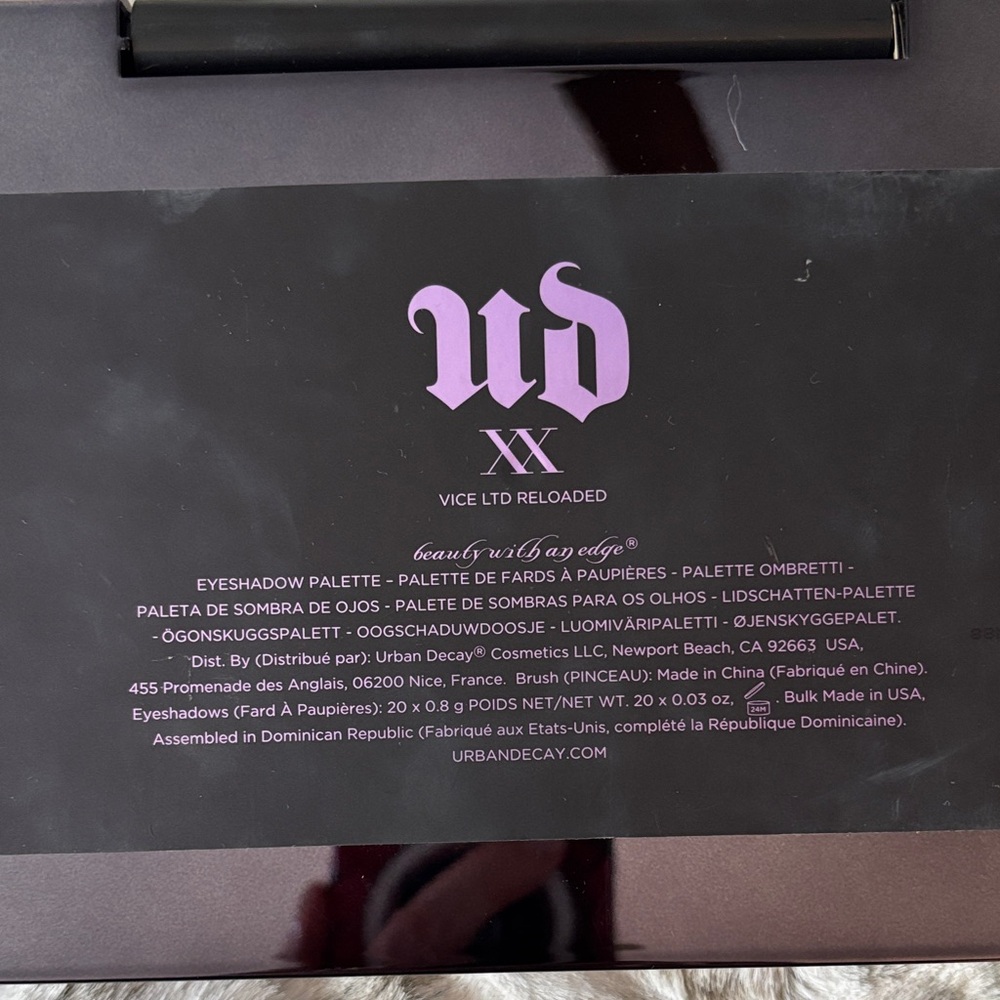 Urban Decay XX Vice LTD Reloaded Palette - Picture 3 of 3